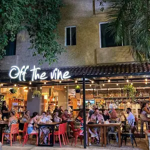 Restaurante Off The Vine Playa del Carmen 7