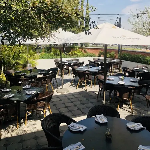 Restaurante La Colonia San Pedro - foto 1