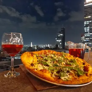 Thook Pizza & Beer CDMX 4