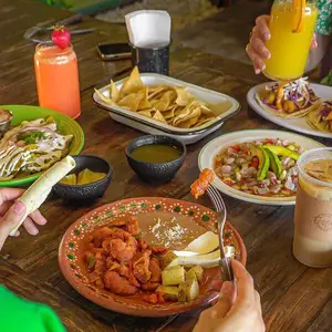 Restaurante Rústico Gastro Park Tijuana 9