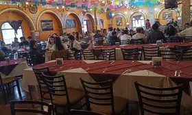 Restaurante El lugar del Mariachi Aragón