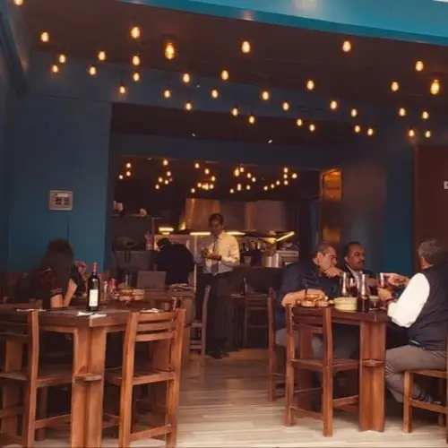 Restaurante Carbón Asador Nezahualcóyotl - foto 1