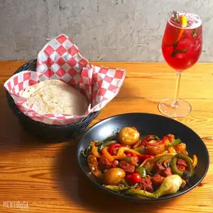 Restaurante La Mentirosa Los Mochis 2