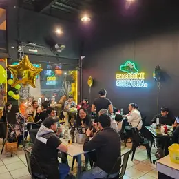 Restaurante Busher Cocdrils Plaza Roma - foto 3