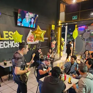 Restaurante Busher Cocdrils Plaza Roma 9