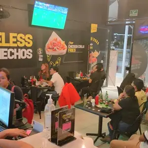 Restaurante Busher Cocdrils Plaza Roma 5