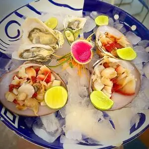 Restaurante La Cura Mariscos Cabo San Lucas 6