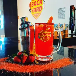The Back Yard Sports Bar Coapa 6