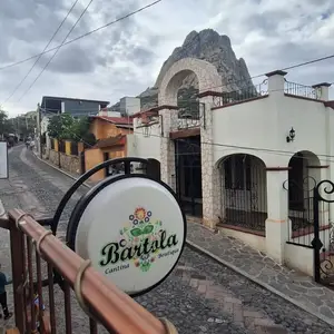 Restaurante La Bartola Peña de Bernal 1