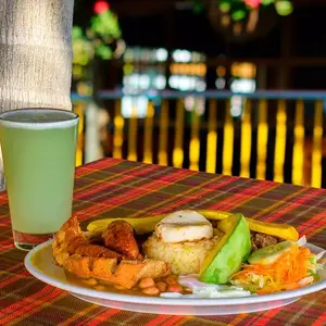 Restaurant Bar El Portal Guatapé 6