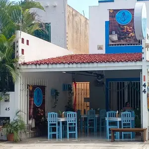 "La Chulada" Marisqueria & Cerveceria Cancún 7