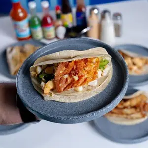 "La Chulada" Marisqueria & Cerveceria Cancún 8