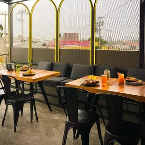 Restaurant Benjie's Tulipanes 3