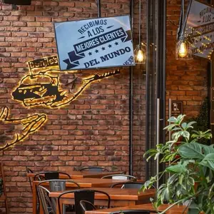 Restaurante Benjie's Revolución  5