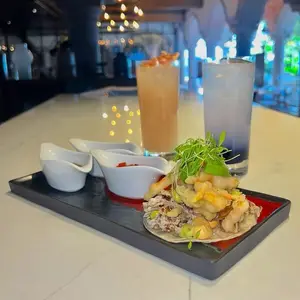 Restaurante Zibu Allende 2