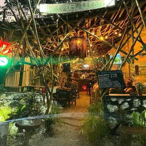 Restaurante Hijos del Cocho Bacalar 1