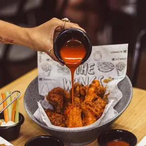Restaurante The Wings Huayacan 6