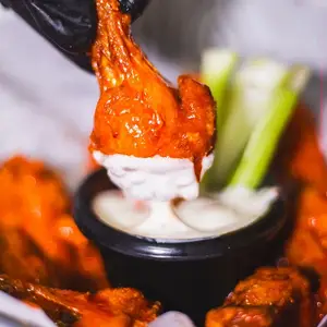 Restaurante The Wings Huayacan 5