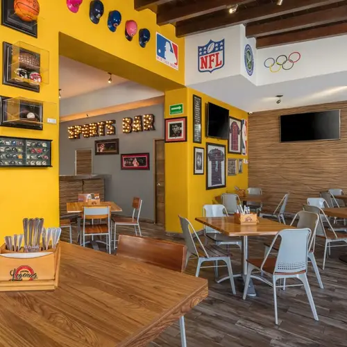 Golden Legends Sports Bar Cabo San Lucas - foto 1