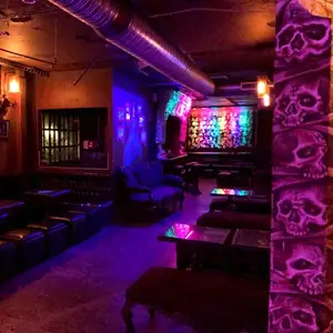 Bizarro Café Roma 7