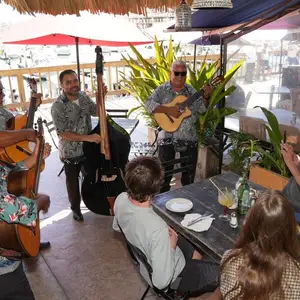 Restaurant La Galería Los Cabos 7