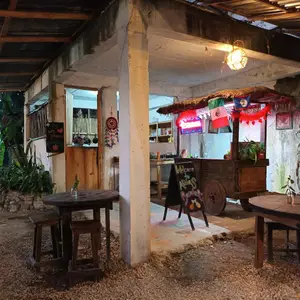 Restaurante Alitas Bacalar 3