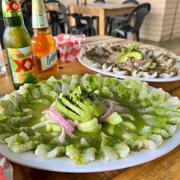 Los Plebes Marisquería Torreón - foto 2