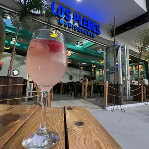 Los Plebes Marisquería Torreón 6