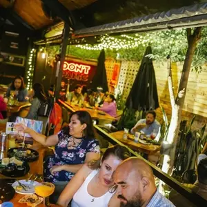 Burgués Urban Grill Celaya 3