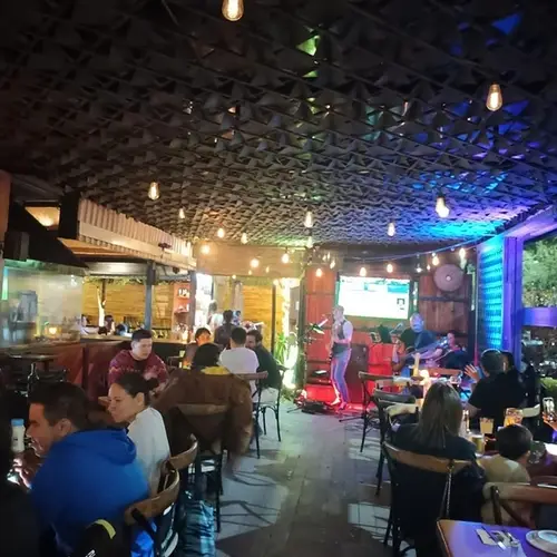 Burgués Urban Grill Celaya - foto 1