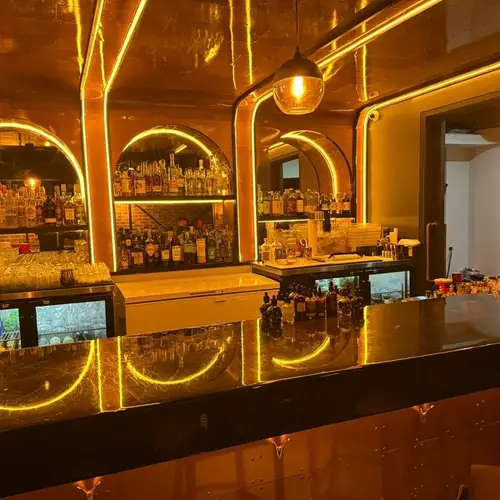 Copperstill Cocktail Bar Satélite - foto 1