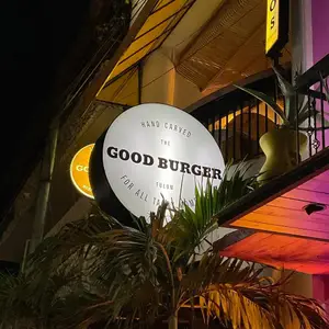 The Good Burger Tulum 6