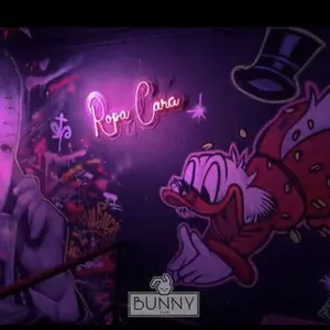 Bunny Club Satélite 8