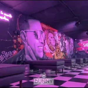 Bunny Club Satélite 5