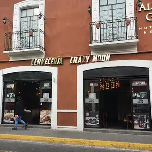 Cervecería Crazy Moon Cholula  8