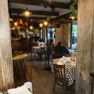 Restaurante La Provoleta Rhin 3