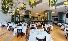 Restaurante Los Canarios Marquis Reforma 