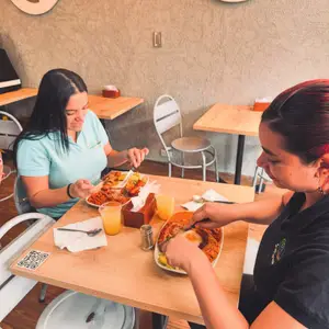 Restaurant La Sombrita Medellín 7