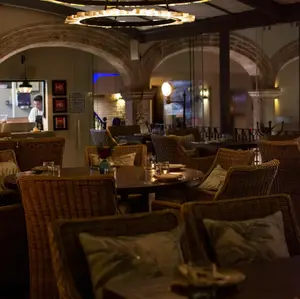 Restaurante Trazo 1810 SMA 6