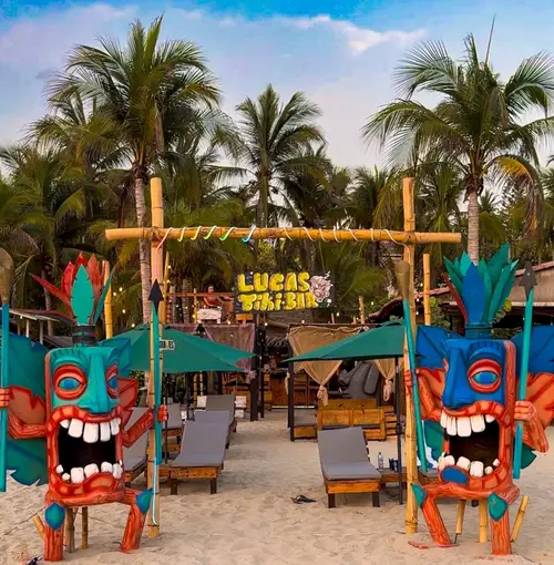Lucas Tiki Bar Puerto Escondido - foto 1