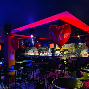 ICE CLUB Karaoke Acoxpa 9
