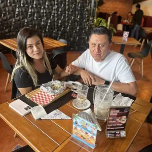 Restaurante Salsa y Salsa Centro Urbano 7