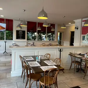 Café Antoinette City Playacar 9