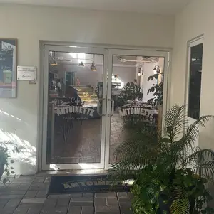 Café Antoinette Huayacan 7