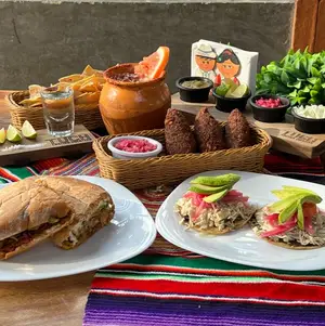 Restaurante Tuch Huayacán  8