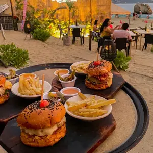 Café al Mar Acapulco  3
