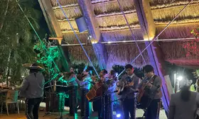 ITZÁ Bar&Brasa Bacalar