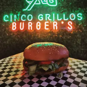 Cinco Grillos Burger's Condesa 2