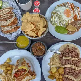 CHEZ Cocina Tradicional Valle Oriente - foto 3