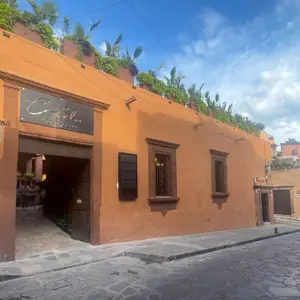 Restaurante Ziracco SMA 9